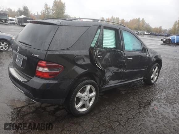 ✅ 2008 Mercedes-Benz M 350 • VIN: 4JGBB86E68A308991 • Lot: 91096155. Listed on Copart with 121,881 mi. Free auction sales archive from the USA and detailed vehicle history report at DreamBid. Image 3.