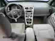 2006 Chevrolet Equinox LT z VIN 2CNDL63F066114362, wystawiony jako Copart lot #61410965 z przebiegiem 163 184 mil mil oraz Czysty tytuł • Clean title. Historia ofert i sprzedaży dostępna na DreamBid. Obrazek 8.