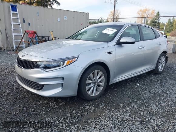 ✅ 2018 Kia Optima LX • VIN: 5XXGT4L33JG271542 • Lot: 43680086. Wystawiony na IAAI z przebiegiem 28 182 mil. Bezpłatny archiwum sprzedaży aukcyjnych z USA i szczegółowy raport historii pojazdu na DreamBid. Zdjęcie 17.