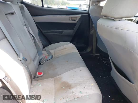 ✅ 2015 Toyota Corolla S Plus • VIN: 5YFBURHE9FP267069 • Lot: 43450695. Wystawiony na IAAI z przebiegiem 149 129 mil. Bezpłatny archiwum sprzedaży aukcyjnych z USA i szczegółowy raport historii pojazdu na DreamBid. Zdjęcie 8.