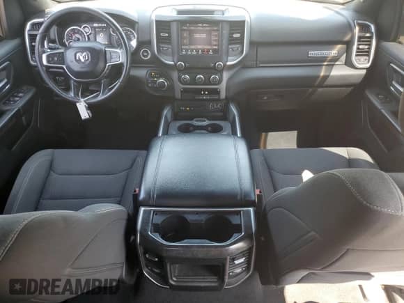 2019 Ram 1500 Big Horn с VIN 1C6SRFFT7KN555706, выставлен на аукционе Copart как лот 70169395 с пробегом 105 043 миль миль и Списание • Salvage title. История ставок и продаж доступна на DreamBid. Изображение 8.