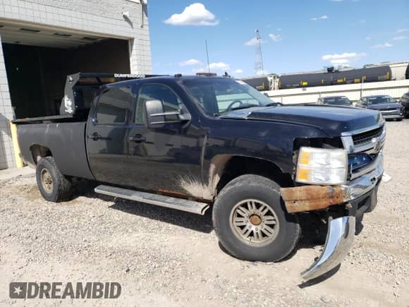 2008 Chevrolet Silverado 3500HD SRW LTZ with VIN 1GCHK33658F183273, listed as a Copart auction lot 53846894 with 247,175 mi miles and Salvage title. Bid and sale history available at DreamBid. Image 4.