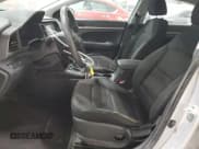 ✅ 2019 Hyundai Elantra SE • VIN: 5NPD74LF3KH462403 • Лот: 87415685. Опубликован ранее на Copart с пробегом 84 779 миль. Бесплатный доступ к архиву аукционных продаж из США и подробный отчёт об истории автомобиля на DreamBid. Изображение 7.