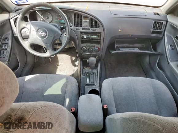✅ 2004 Hyundai Elantra GLS • VIN: KMHDN46D94U916934 • Lot: 91681385. Listed on Copart with 180,232 mi. Free auction sales archive from the USA and detailed vehicle history report at DreamBid. Image 8.