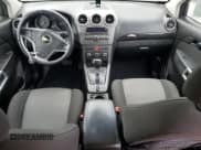 ✅ 2013 Chevrolet Captiva Sport LT • VIN: 3GNAL3EK7DS563222 • Lot: 47312765. Wystawiony na Copart z przebiegiem 169 931 mil. Bezpłatny archiwum sprzedaży aukcyjnych z USA i szczegółowy raport historii pojazdu na DreamBid. Zdjęcie 8.