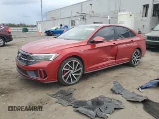 ✅ 2024 Volkswagen Jetta Autobahn • VIN: 3VW2T7BU3RM077011 • Lot: 86329115. Listed on Copart with 17,598 mi. Free auction sales archive from the USA and detailed vehicle history report at DreamBid. Image 1.