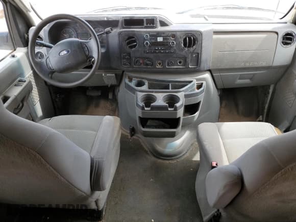 ✅ 2011 Ford Econoline Passenger XL • VIN: 1FBNE3BL0BDA16473 • Lot: 58950135. Wystawiony na Copart z przebiegiem 178 565 mil. Bezpłatny archiwum sprzedaży aukcyjnych z USA i szczegółowy raport historii pojazdu na DreamBid. Zdjęcie 8.