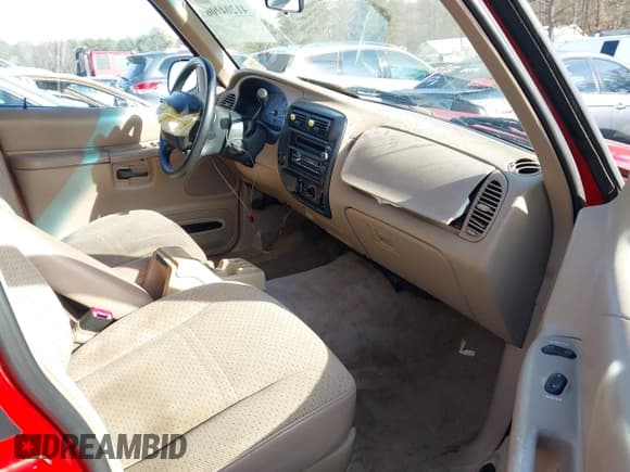 ✅ 1999 Ford Explorer XL • VIN: 1FMZU32X5XUB99942 • Lot: 41204906. Listed on IAAI with 212,882 mi. Free auction sales archive from the USA and detailed vehicle history report at DreamBid. Image 5.