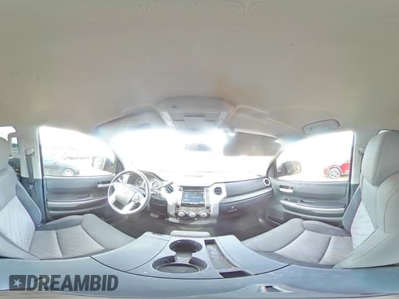 ✅ 2017 Toyota Tundra SR5 • VIN: 5TFEM5F19HX110166 • Lot: 89914345. Wystawiony na Copart z przebiegiem 191 859 mil. Bezpłatny archiwum sprzedaży aukcyjnych z USA i szczegółowy raport historii pojazdu na DreamBid. Zdjęcie 14.