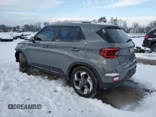 ✅ 2022 Hyundai Venue Limited • VIN: KMHRC8A39NU195601 • Lot: 41450475. Listed on Copart with 29,468 mi. Free auction sales archive from the USA and detailed vehicle history report at DreamBid. Image 2.