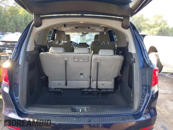 ✅ 2018 Honda Odyssey EX-L • VIN: 5FNRL6H74JB027692 • Lot: 43210921. Wystawiony na IAAI z przebiegiem 92 762 mil. Bezpłatny archiwum sprzedaży aukcyjnych z USA i szczegółowy raport historii pojazdu na DreamBid. Zdjęcie 18.