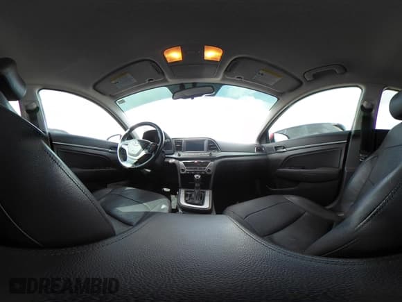 ✅ 2017 Hyundai Elantra SE • VIN: KMHD84LF4HU061160 • Lot: 43280786. Wystawiony na IAAI z przebiegiem 52 240 mil. Bezpłatny archiwum sprzedaży aukcyjnych z USA i szczegółowy raport historii pojazdu na DreamBid. Zdjęcie 19.