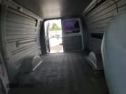 ✅ 2003 Ford Econoline Cargo Super • VIN: 1FTNS24L33HB79897 • Лот: 68431674. Опубликован ранее на Copart с пробегом 493 354 миль. Бесплатный доступ к архиву аукционных продаж из США и подробный отчёт об истории автомобиля на DreamBid. Изображение 10.