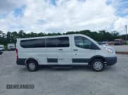 ✅ 2017 Ford Transit XL • VIN: 1FBZX2ZM7HKB07622 • Lot: 42616664. Wystawiony na IAAI z przebiegiem 15 868 mil. Bezpłatny archiwum sprzedaży aukcyjnych z USA i szczegółowy raport historii pojazdu na DreamBid. Zdjęcie 13.