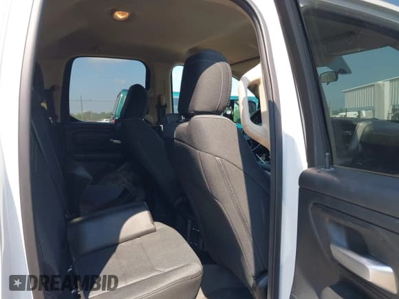 ✅ 2019 Ram 1500 Tradesman • VIN: 1C6RRECT8KN611973 • Lot: 42826638. Listed on IAAI with 37,521 mi. Free auction sales archive from the USA and detailed vehicle history report at DreamBid. Image 8.