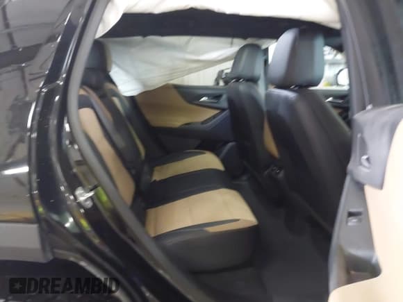 ✅ 2025 Chevrolet Equinox AWD ACTIV • VIN: 3GNAXSEG0SL222391 • Lot: 43069224. Wystawiony na IAAI z przebiegiem 12 100 mil. Bezpłatny archiwum sprzedaży aukcyjnych z USA i szczegółowy raport historii pojazdu na DreamBid. Zdjęcie 8.