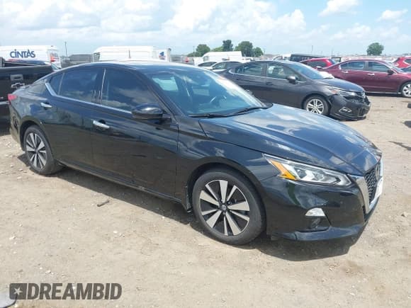 ✅ 2022 Nissan Altima SL • VIN: 1N4BL4EV2NN300859 • Lot: 42776087. Wystawiony na IAAI z przebiegiem 55 572 mil. Bezpłatny archiwum sprzedaży aukcyjnych z USA i szczegółowy raport historii pojazdu na DreamBid. Zdjęcie 1.