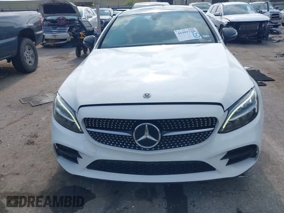 ✅ 2019 Mercedes-Benz C 300 • VIN: WDDWJ8DB1KF846175 • Lot: 42397729. Listed on IAAI with 89,461 mi. Free auction sales archive from the USA and detailed vehicle history report at DreamBid. Image 12.