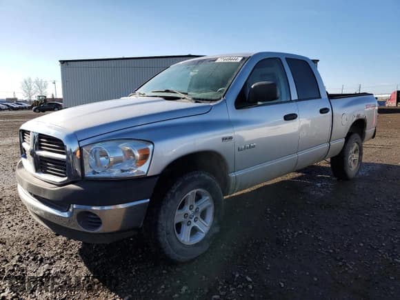 ✅ 2008 Dodge 1500 Laramie • VIN: 1D7HU18248J171235 • Лот: 77449444. Опубликован ранее на Copart с пробегом 253 188 миль. Бесплатный доступ к архиву аукционных продаж из США и подробный отчёт об истории автомобиля на DreamBid. Изображение 1.