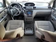 ✅ 2014 Honda Odyssey EX • VIN: 5FNRL5H45EB087860 • Lot: 90272895. Wystawiony na Copart z przebiegiem 165 340 mil. Bezpłatny archiwum sprzedaży aukcyjnych z USA i szczegółowy raport historii pojazdu na DreamBid. Zdjęcie 8.