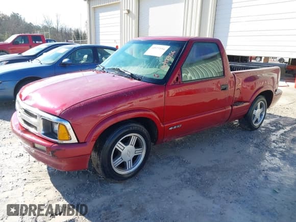 ✅ 1997 Chevrolet S-10 • VIN: 1GCCS14X1V8189125 • Лот: 40973556. Опубликован ранее на IAAI с пробегом 249 596 миль. Бесплатный доступ к архиву аукционных продаж из США и подробный отчёт об истории автомобиля на DreamBid. Изображение 2.