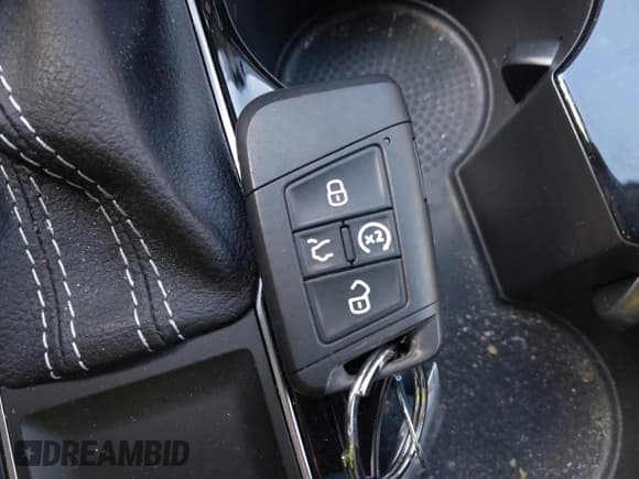 ✅ 2022 Volkswagen Atlas SE • VIN: 1V2JE2CAXNC211975 • Lot: 41668404. Wystawiony na IAAI z przebiegiem 17 983 mil. Bezpłatny archiwum sprzedaży aukcyjnych z USA i szczegółowy raport historii pojazdu na DreamBid. Zdjęcie 11.