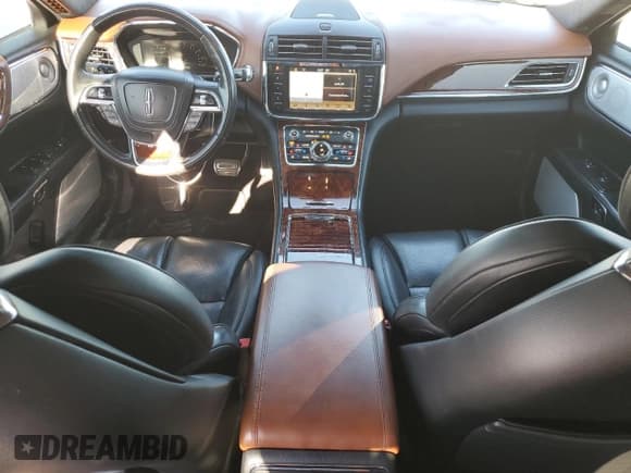 ✅ 2017 Lincoln Continental Black Label • VIN: 1LN6L9BC5H5624321 • Lot: 53418955. Listed on Copart with 132,564 mi. Free auction sales archive from the USA and detailed vehicle history report at DreamBid. Image 8.