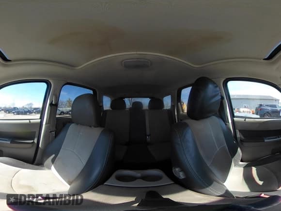 ✅ 2010 Mercury Mariner Premier • VIN: 4M2CN9HG4AKJ00851 • Lot: 41806070. Listed on IAAI with 186,635 mi. Free auction sales archive from the USA and detailed vehicle history report at DreamBid. Image 18.