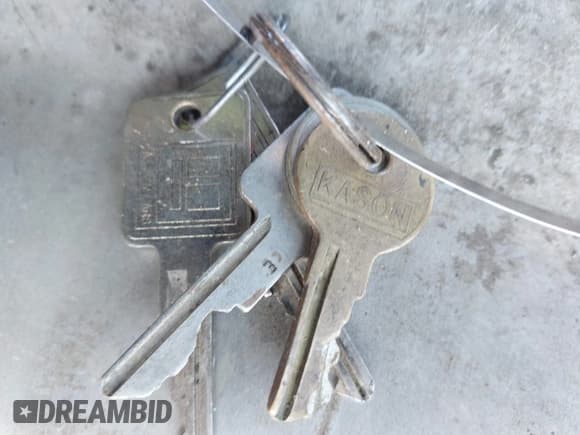 ✅ 1988 Chevrolet P Series Cargo • VIN: 1GBHP32K2J3308015 • Лот: 41761450. Опубликован ранее на IAAI с пробегом 477 116 миль. Бесплатный доступ к архиву аукционных продаж из США и подробный отчёт об истории автомобиля на DreamBid. Изображение 11.