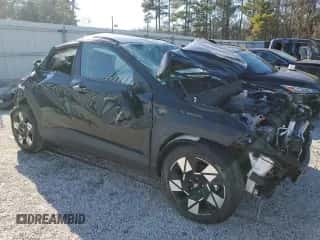 2024 Hyundai Kona SEL with VIN KM8HB3AB3RU171678, listed as a Copart auction lot 41693785 with 10,592 mi miles and Non repairable. Bid and sale history available at DreamBid. Image 4.