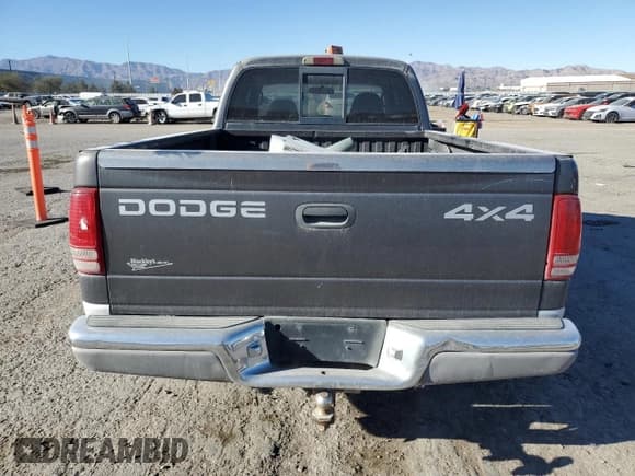 ✅ 2001 Dodge Dakota Sport • VIN: 1B7GG22NX1S346853 • Lot: 50651455. Wystawiony na Copart z przebiegiem 121 493 mil. Bezpłatny archiwum sprzedaży aukcyjnych z USA i szczegółowy raport historii pojazdu na DreamBid. Zdjęcie 6.