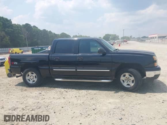 2006 Chevrolet Silverado 1500 LT1 with VIN 2GCEK13T161100794, listed as a IAAI auction lot 42415455 with 265,269 mi miles and . Bid and sale history available at DreamBid. Image 13.