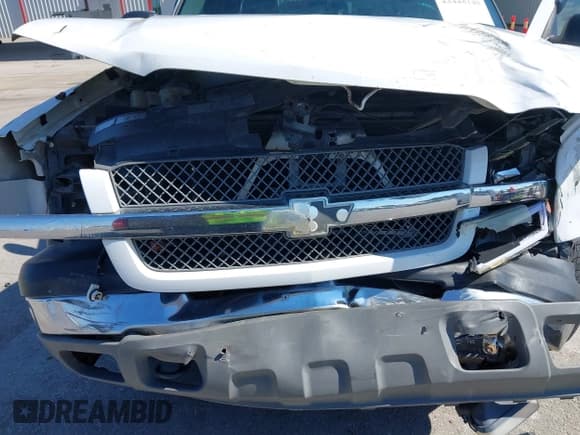 ✅ 2004 Chevrolet Silverado 1500 Z71 • VIN: 2GCEK13T141424177 • Lot: 43448148. Wystawiony na IAAI z przebiegiem 266 413 mil. Bezpłatny archiwum sprzedaży aukcyjnych z USA i szczegółowy raport historii pojazdu na DreamBid. Zdjęcie 18.