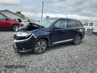 ✅ 2020 Mitsubishi Outlander SE • VIN: JA4AD3A37LZ005287 • Лот: 84009995. Опубликован ранее на Copart с пробегом 143 629 миль. Бесплатный доступ к архиву аукционных продаж из США и подробный отчёт об истории автомобиля на DreamBid. Изображение 1.