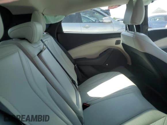 ✅ 2021 Ford Mustang Mach-E Premium • VIN: 3FMTK3SU4MMA43120 • Лот: 80406585. Опубликован ранее на Copart с пробегом 58 824 миль. Бесплатный доступ к архиву аукционных продаж из США и подробный отчёт об истории автомобиля на DreamBid. Изображение 10.