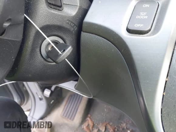 ✅ 2006 Honda Odyssey EX • VIN: 5FNRL38406B112038 • Lot: 43671081. Listed on IAAI with 151,347 mi. Free auction sales archive from the USA and detailed vehicle history report at DreamBid. Image 11.