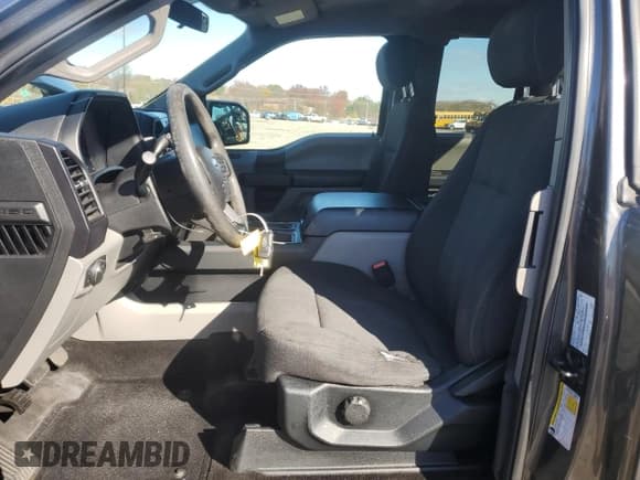 ✅ 2017 Ford F-150 XL • VIN: 1FTFX1EF3HFC82412 • Lot: 91738125. Listed on Copart with 143,578 mi. Free auction sales archive from the USA and detailed vehicle history report at DreamBid. Image 7.