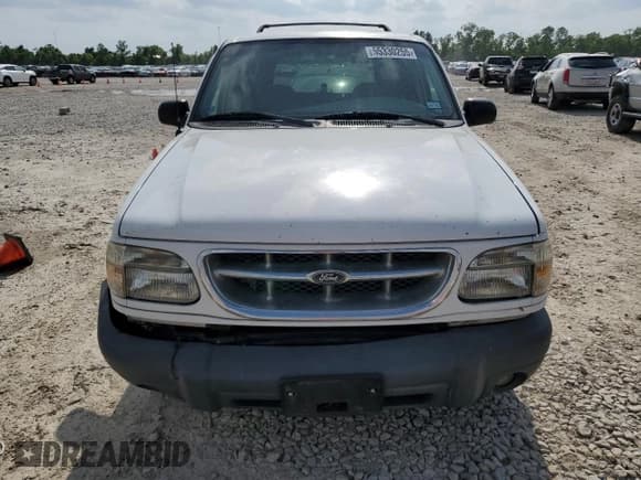 ✅ 1999 Ford Explorer XL • VIN: 1FMZU32X4XZB71732 • Лот: 55330255. Опубликован ранее на Copart с пробегом 201 879 миль. Бесплатный доступ к архиву аукционных продаж из США и подробный отчёт об истории автомобиля на DreamBid. Изображение 5.