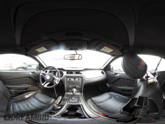 2014 Ford Mustang V6 с VIN 1ZVBP8EM6E5320297, выставлен на аукционе IAAI как лот 43146690 с пробегом 160 174 миль миль и . История ставок и продаж доступна на DreamBid. Изображение 19.