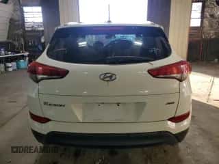 2016 Hyundai Tucson SE z VIN KM8J3CA48GU123557, wystawiony jako Copart lot #85823075 z przebiegiem 136 331 mil mil oraz Szkoda całkowita • Salvage title. Historia ofert i sprzedaży dostępna na DreamBid. Obrazek 6.