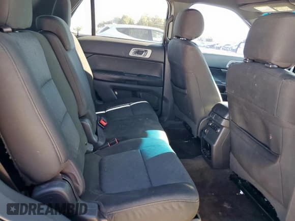 ✅ 2013 Ford Explorer XLT • VIN: 1FM5K7D8XDGB88902 • Lot: 90277925. Wystawiony na Copart z przebiegiem 240 396 mil. Bezpłatny archiwum sprzedaży aukcyjnych z USA i szczegółowy raport historii pojazdu na DreamBid. Zdjęcie 11.