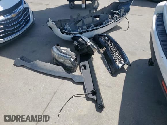 ✅ 2013 Land Rover Range Rover Sport HSE • VIN: SALSF2D44DA764393 • Lot: 81518425. Wystawiony na Copart z przebiegiem 211 410 mil. Bezpłatny archiwum sprzedaży aukcyjnych z USA i szczegółowy raport historii pojazdu na DreamBid. Zdjęcie 13.