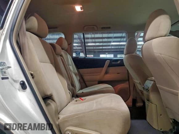 ✅ 2013 Toyota Highlander Plus • VIN: 5TDBK3EHXDS181999 • Lot: 94299105. Listed on Copart with 158,186 mi. Free auction sales archive from the USA and detailed vehicle history report at DreamBid. Image 11.