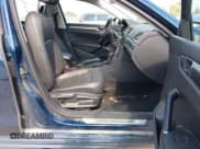 ✅ 2018 Volkswagen Passat S • VIN: 1VWAA7A30JC003268 • Lot: 43260528. Listed on IAAI with 118,360 mi. Free auction sales archive from the USA and detailed vehicle history report at DreamBid. Image 5.