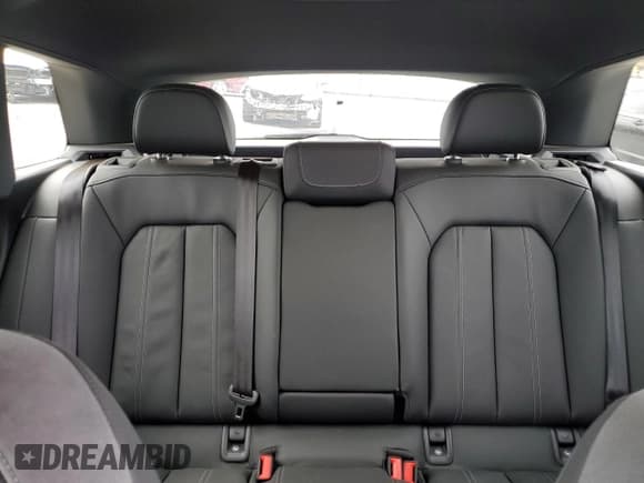 ✅ 2025 Audi Q4 e-tron Premium • VIN: WA1KUBFZ1SP001645 • Лот: 58356145. Опубликован ранее на Copart с пробегом 5 975 миль. Бесплатный доступ к архиву аукционных продаж из США и подробный отчёт об истории автомобиля на DreamBid. Изображение 10.