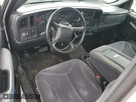 ✅ 2006 Chevrolet Silverado 1500 LS • VIN: 1GCEC14V26Z240390 • Лот: 71025874. Опубликован ранее на Copart с пробегом 171 828 миль. Бесплатный доступ к архиву аукционных продаж из США и подробный отчёт об истории автомобиля на DreamBid. Изображение 8.