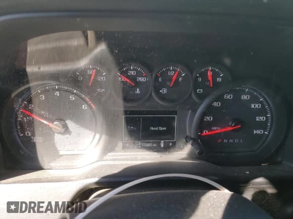 ✅ 2019 Chevrolet Silverado 1500 Custom • VIN: 1GCPYBEH0KZ370607 • Lot: 46802605. Wystawiony na Copart z przebiegiem 112 881 mil. Bezpłatny archiwum sprzedaży aukcyjnych z USA i szczegółowy raport historii pojazdu na DreamBid. Zdjęcie 9.