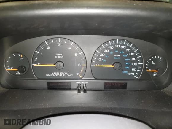 ✅ 1998 Dodge Caravan • VIN: 1B4GP55G2WB701744 • Lot: 85917535. Listed on Copart with Not provided. Free auction sales archive from the USA and detailed vehicle history report at DreamBid. Image 9.