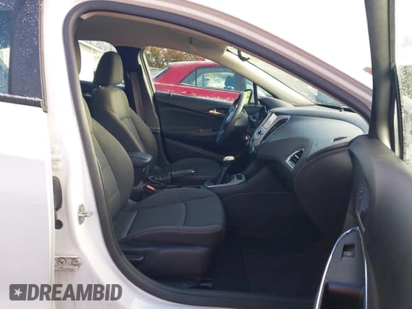 ✅ 2016 Chevrolet Cruze LS • VIN: 1G1BB5SMXG7273506 • Lot: 43651396. Listed on IAAI with 118,713 mi. Free auction sales archive from the USA and detailed vehicle history report at DreamBid. Image 5.