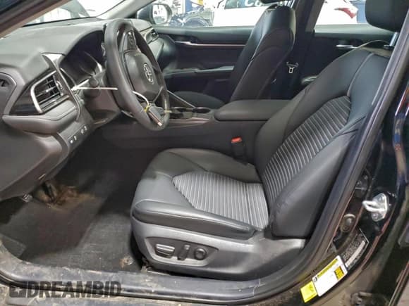 ✅ 2022 Toyota Camry SE • VIN: 4T1G11AK6NU620770 • Lot: 93897335. Wystawiony na Copart z przebiegiem 64 709 mil. Bezpłatny archiwum sprzedaży aukcyjnych z USA i szczegółowy raport historii pojazdu na DreamBid. Zdjęcie 7.